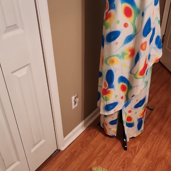 Abstract Pattern One-Shoulder Pant Set - Picture 3 of 3